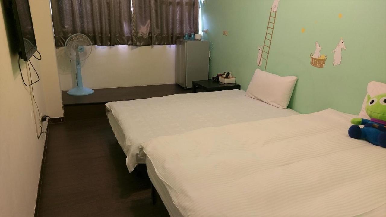 Happines Trip Inn Ταϊχούνγκ Εξωτερικό φωτογραφία